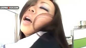 Japanese Office Worker With Curvy Backside Rides Face To Face